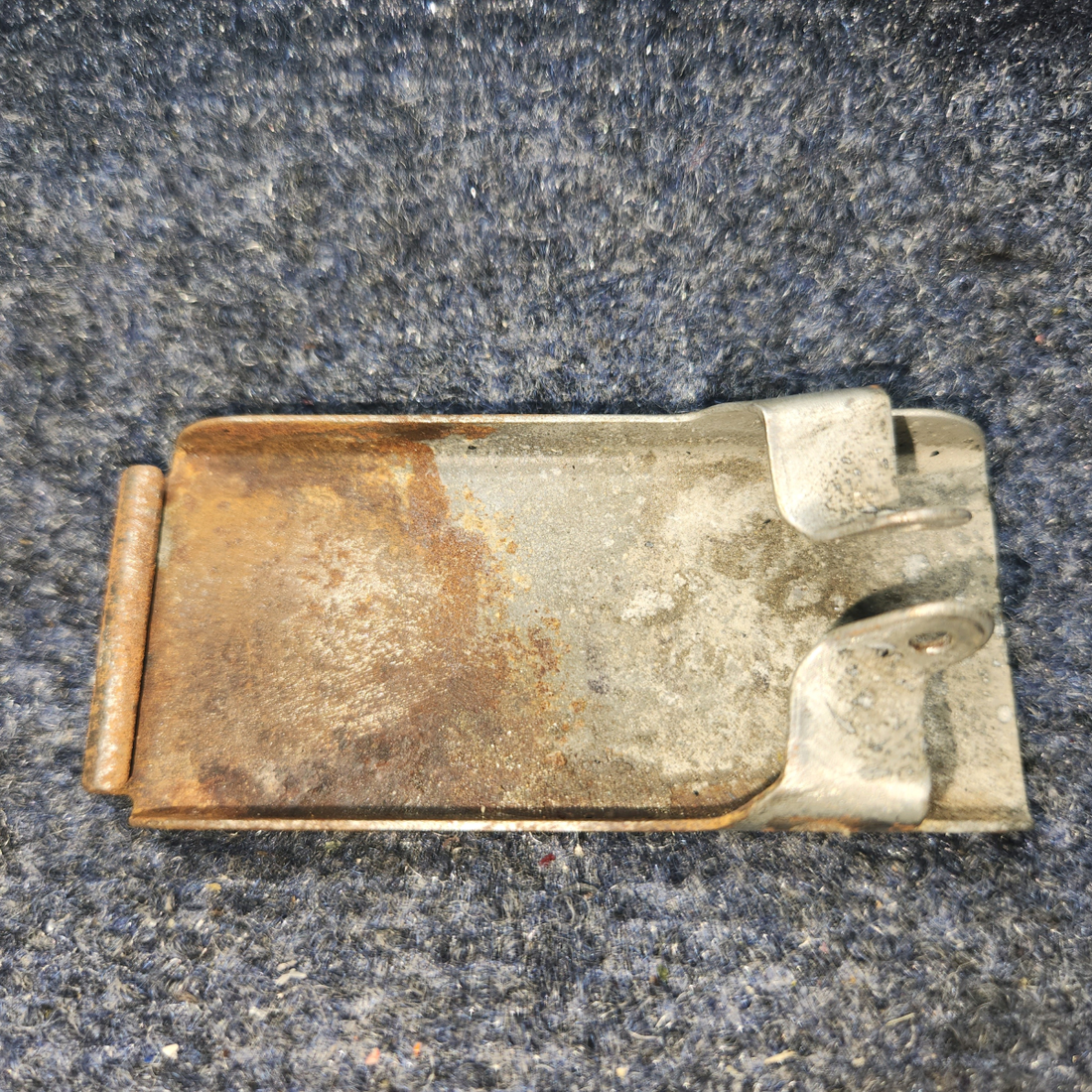 Used aircraft parts for sale, 0413389-4 Cessna C-150J Handle Assy Inside