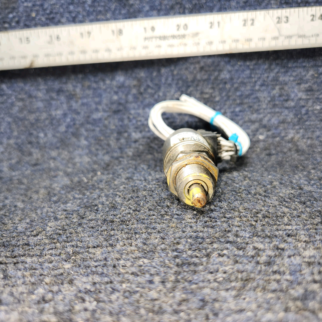 Used aircraft parts for sale, 1CH1-6 Beechcraft A24R Micro Switch Gear Limit Switch