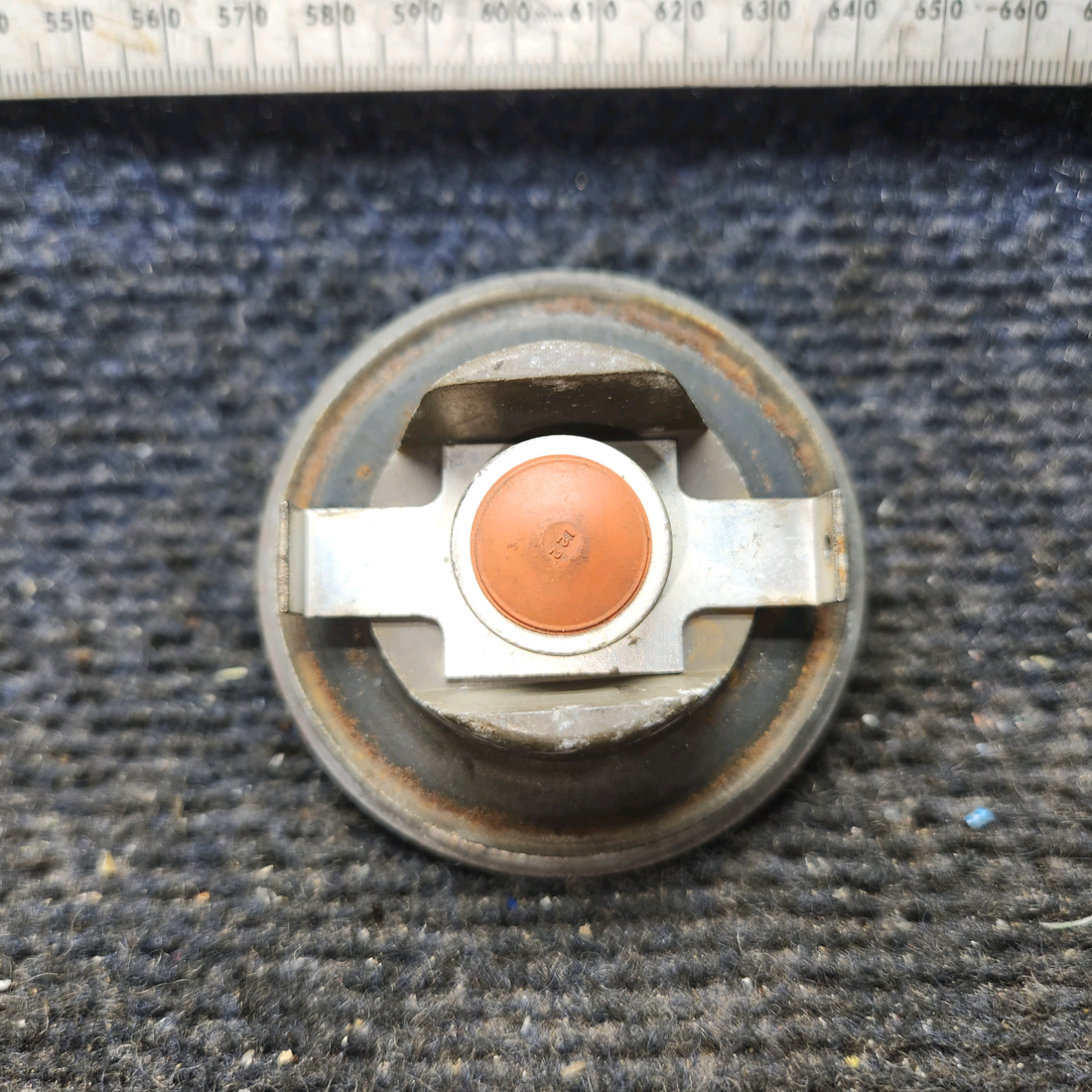 Used aircraft parts for sale, 0426015-1 Cessna 172E Fuel Cap