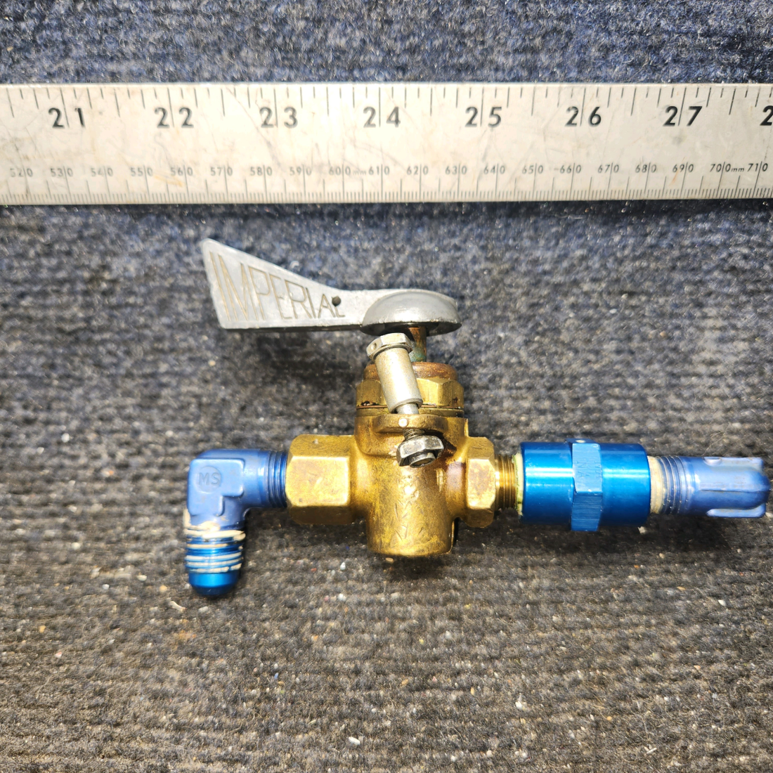 Used aircraft parts for sale, 0411803-5 cessna 150G Fuel Shutoff Valve