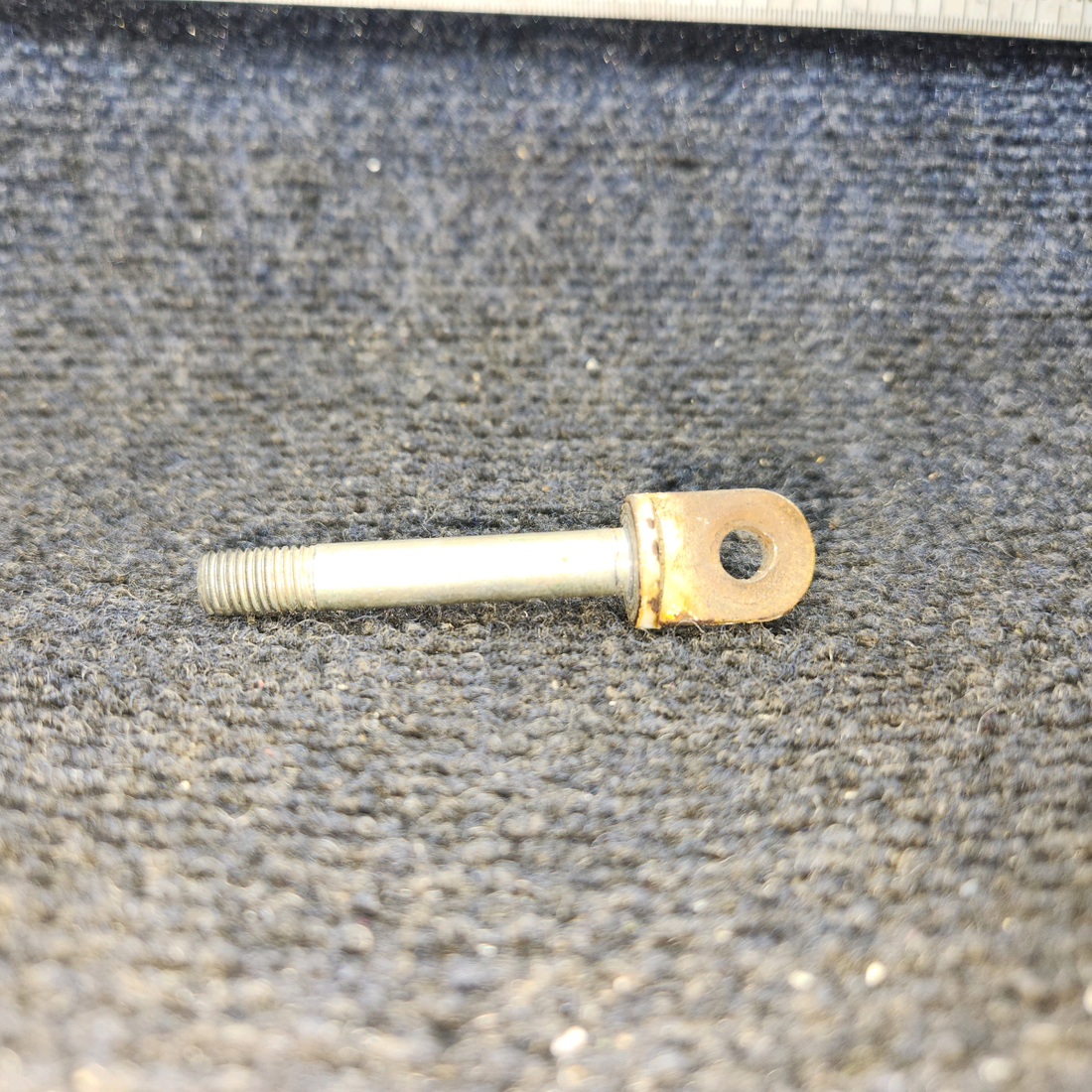 Used aircraft parts for sale, 402-057 Piper PA28 Door Cabin Attach Bolt Set 2