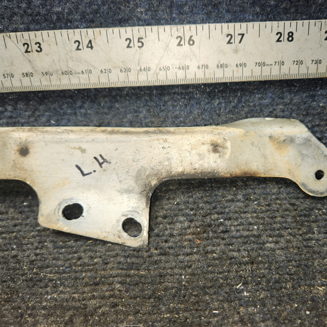 Used aircraft parts for sale, 0541218-1 cessna 172N Wheel Fairing Bracket Stiffener – LH