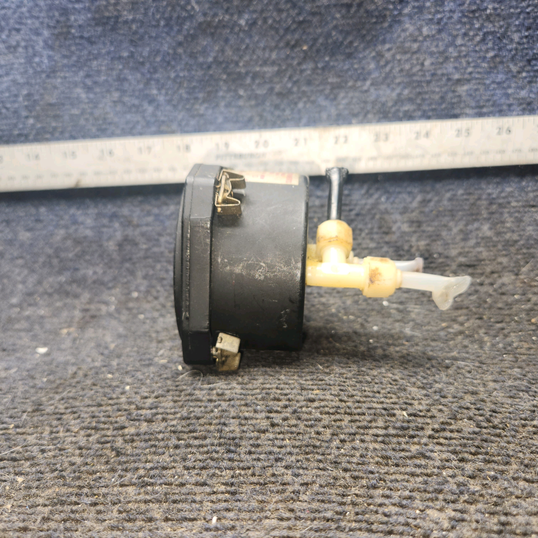 Used aircraft parts for sale, C661064-0107 Sigma-Tek cessna 172N Airspeed Indicator