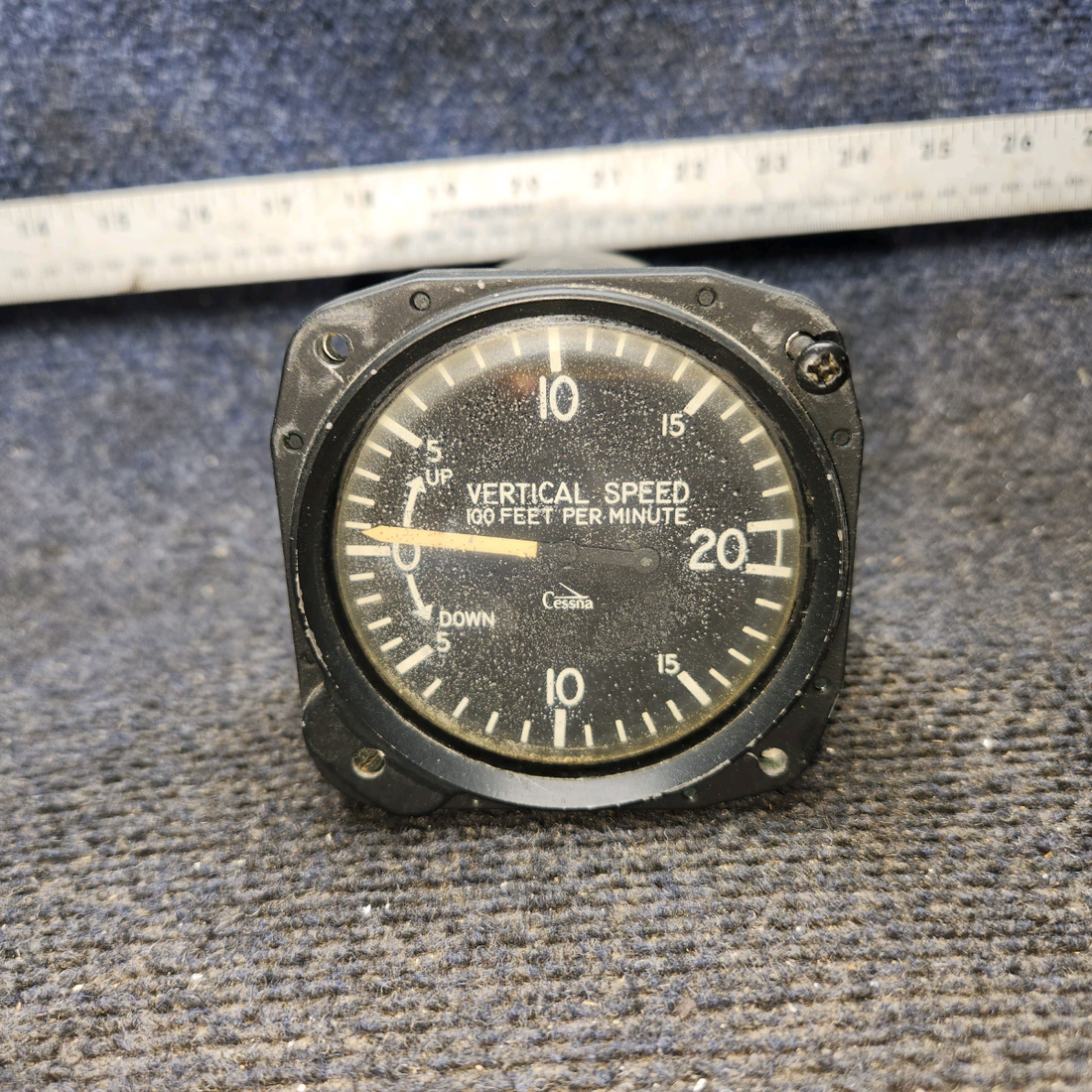 Used aircraft parts for sale, 7000-C92N2 Cessna Cessna 150J Vertical Speed Indicator