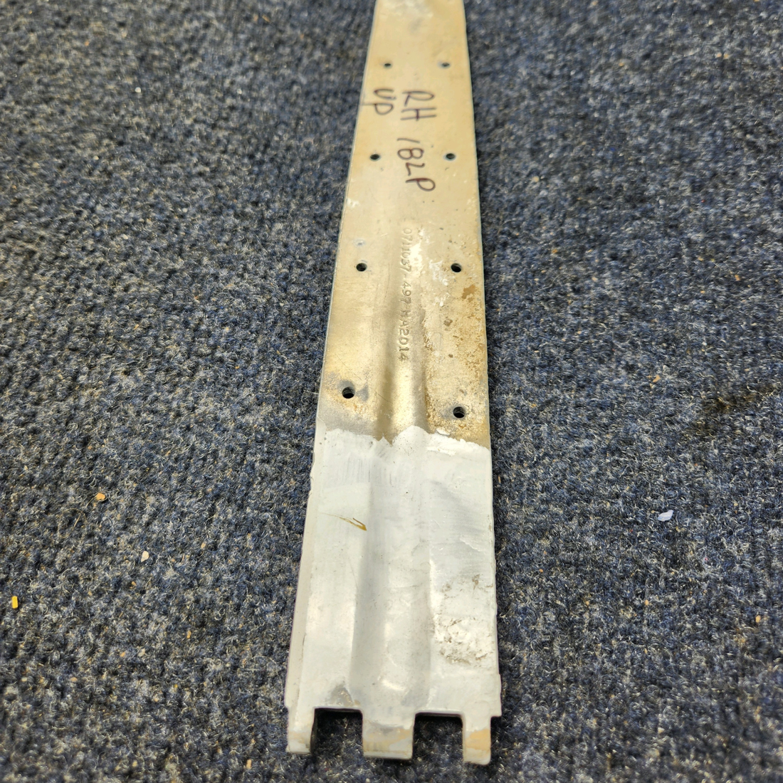 Used aircraft parts for sale, 0711037-497 Cessna  [part_model] Texas Several UPPER DOOR HINGE