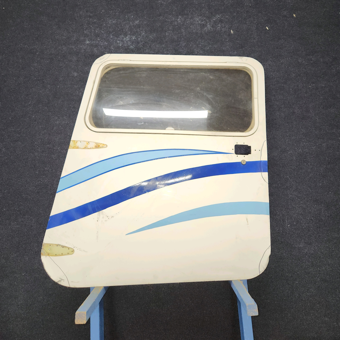 Used aircraft parts for sale, 0511803-53, 0711050-5 cessna 172N Cabin Door LH - Structure Assembly