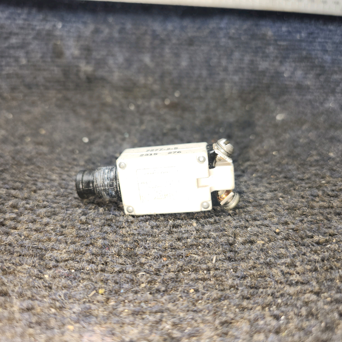 Used aircraft parts for sale, 7277-2-5 Klixon 7277 cessna 150G Push-Pull Circuit Breaker - 5 Amps