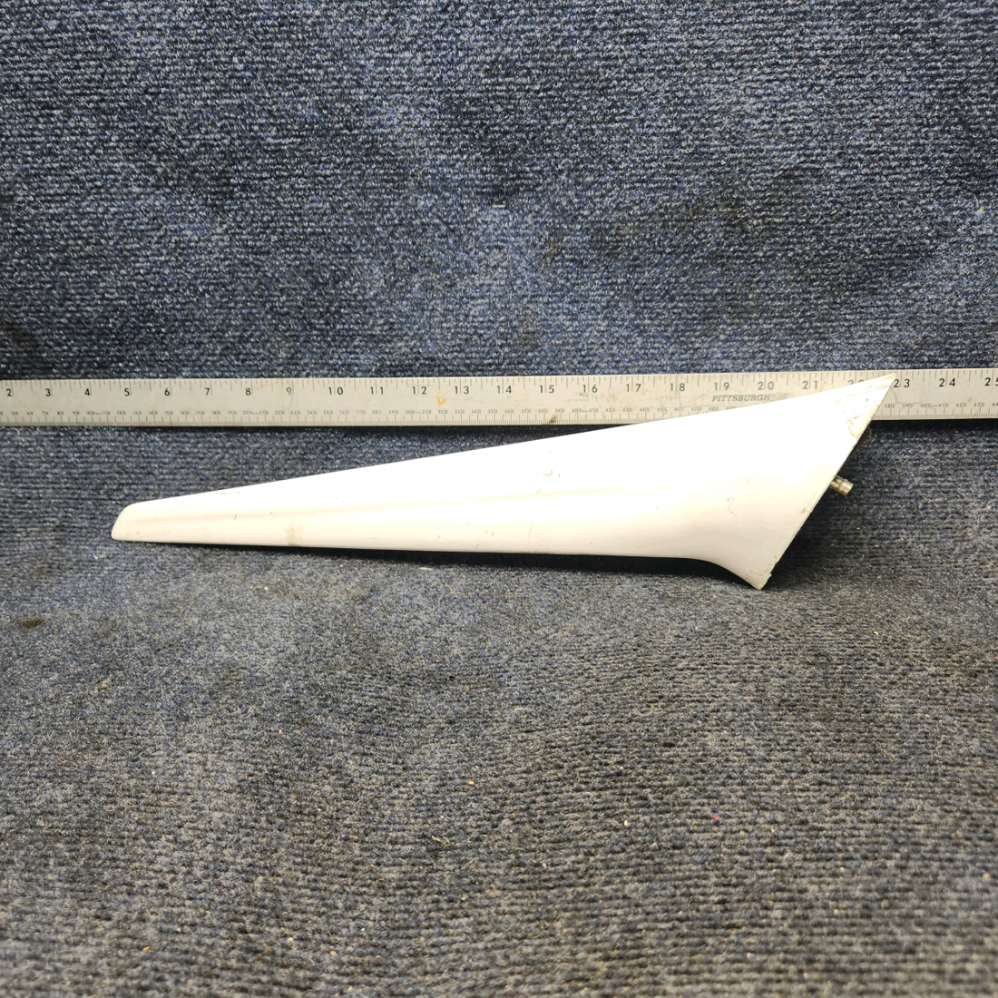 Used aircraft parts for sale, PIPER VHF Antenna Beechcraft A24R PIPER VHF Comm BLADE Antenna "SEE PHOTOS FOR DETAIL"