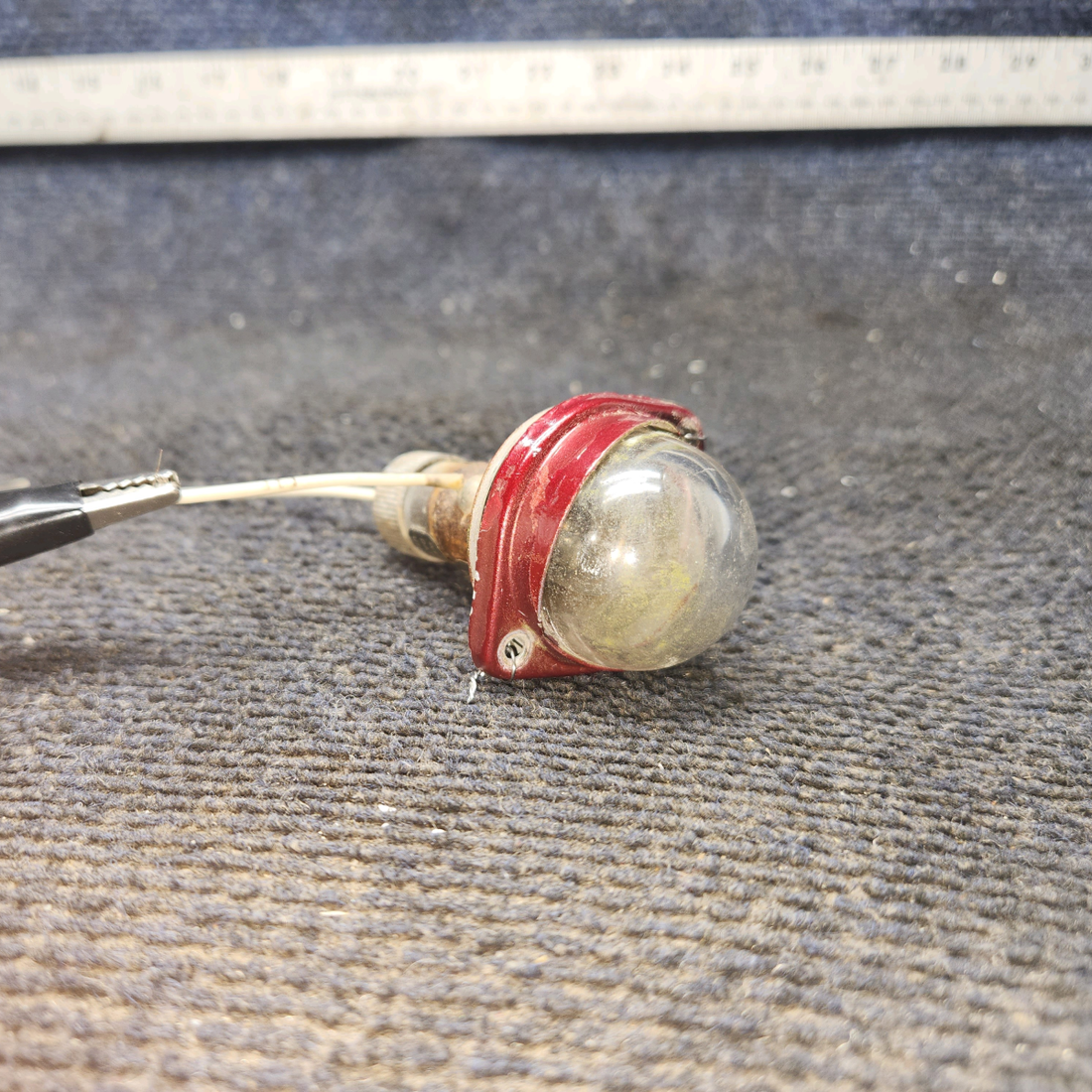 Used aircraft parts for sale, 472-665 Piper PA-28-140 Wing Tip Navigation Light without Tip