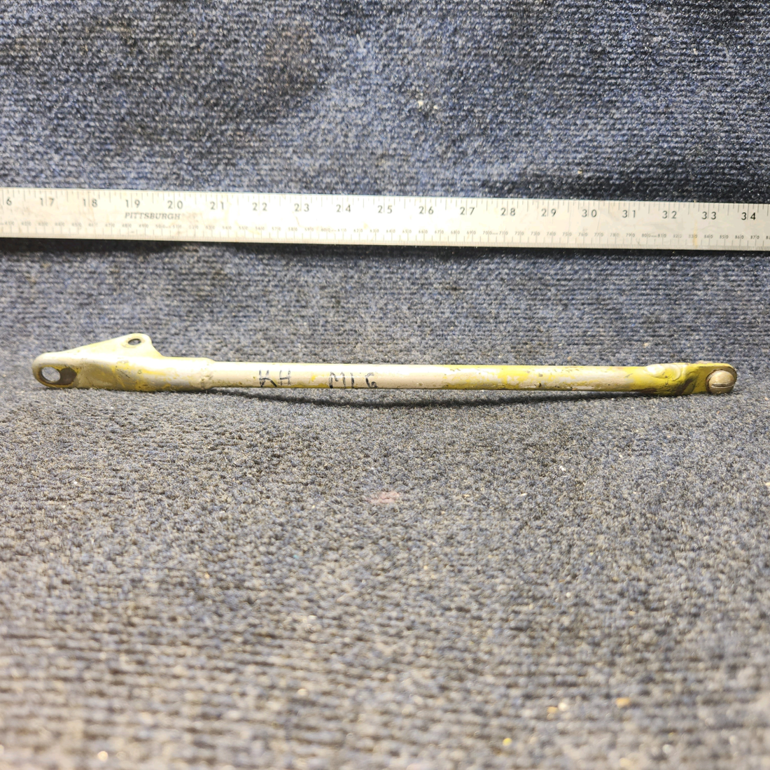 Used aircraft parts for sale, 45-815003-1 BEECHCRAFT 95-55B Rod Assembly MLG Door Actuator - RH