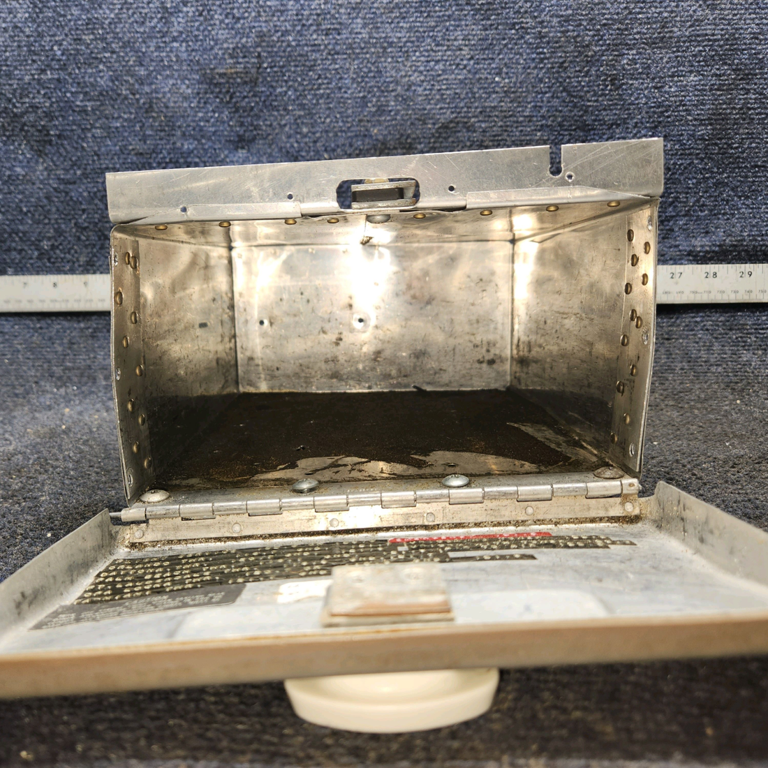 Used aircraft parts for sale, 0713708-1 Cessna 182G Map Compartment Assembly