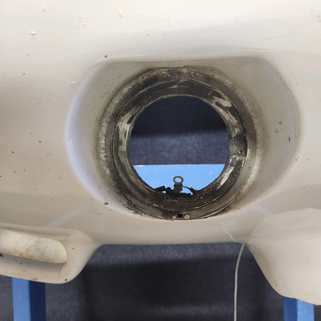 Used aircraft parts for sale, 35699-003 PIPER PA28-161 Warrior III LOWER NOSE COWL SOME SCRASH SEE PHOTOS FOR DETAIL