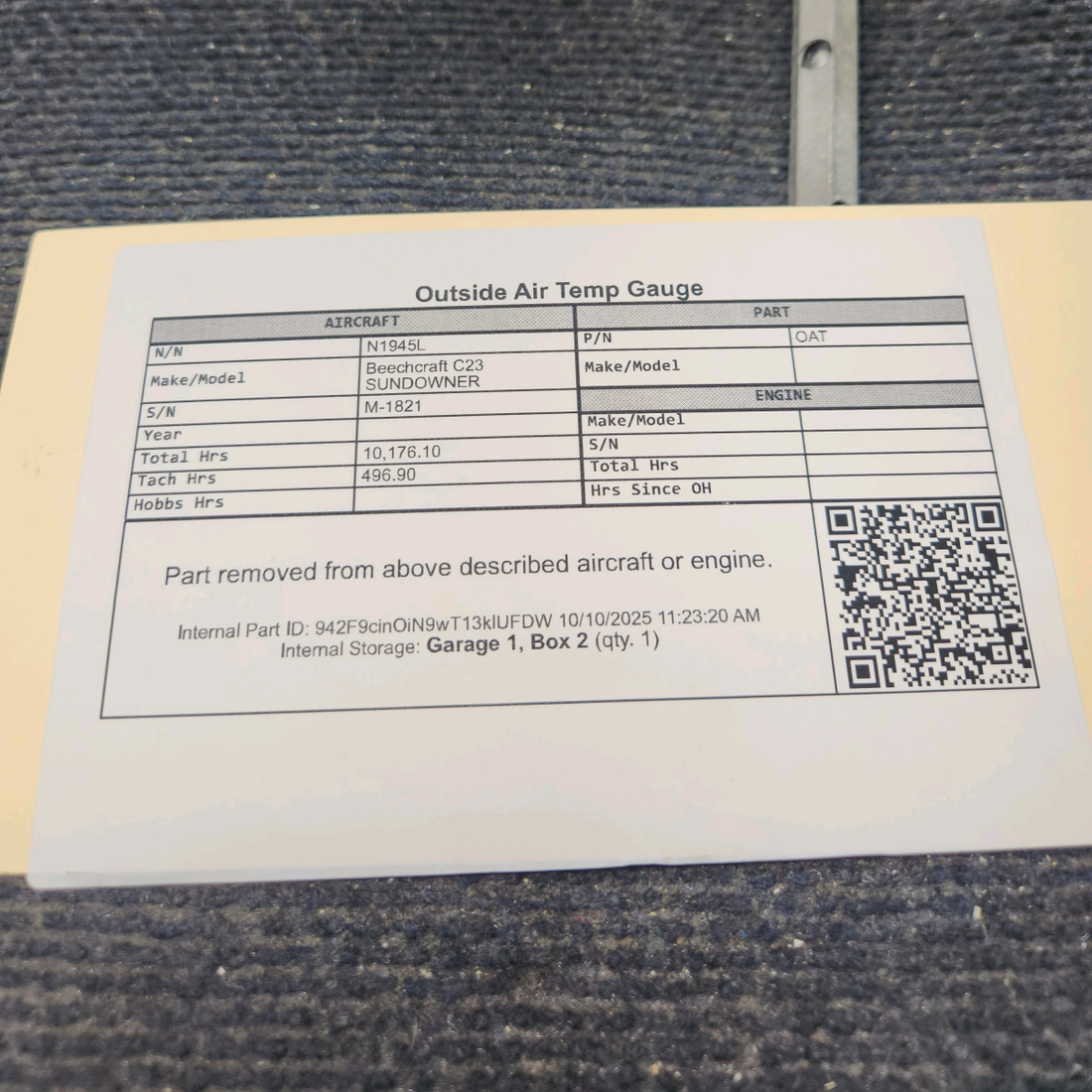 Used aircraft parts for sale, OAT Beechcraft C23 SUNDOWNER Outside Air Temp Gauge