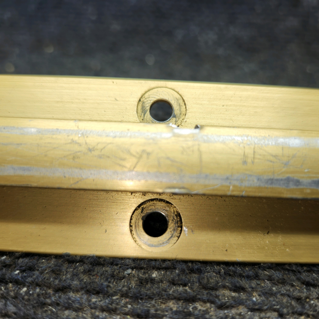 Used aircraft parts for sale, MC0411545-2 cessna 150G Inboard Seat Rail