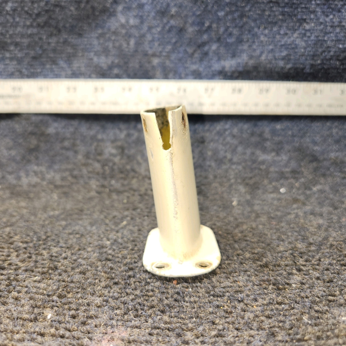 Used aircraft parts for sale, 95-324018-151 Piper PA32RT-300 Pitot Tube Mast
