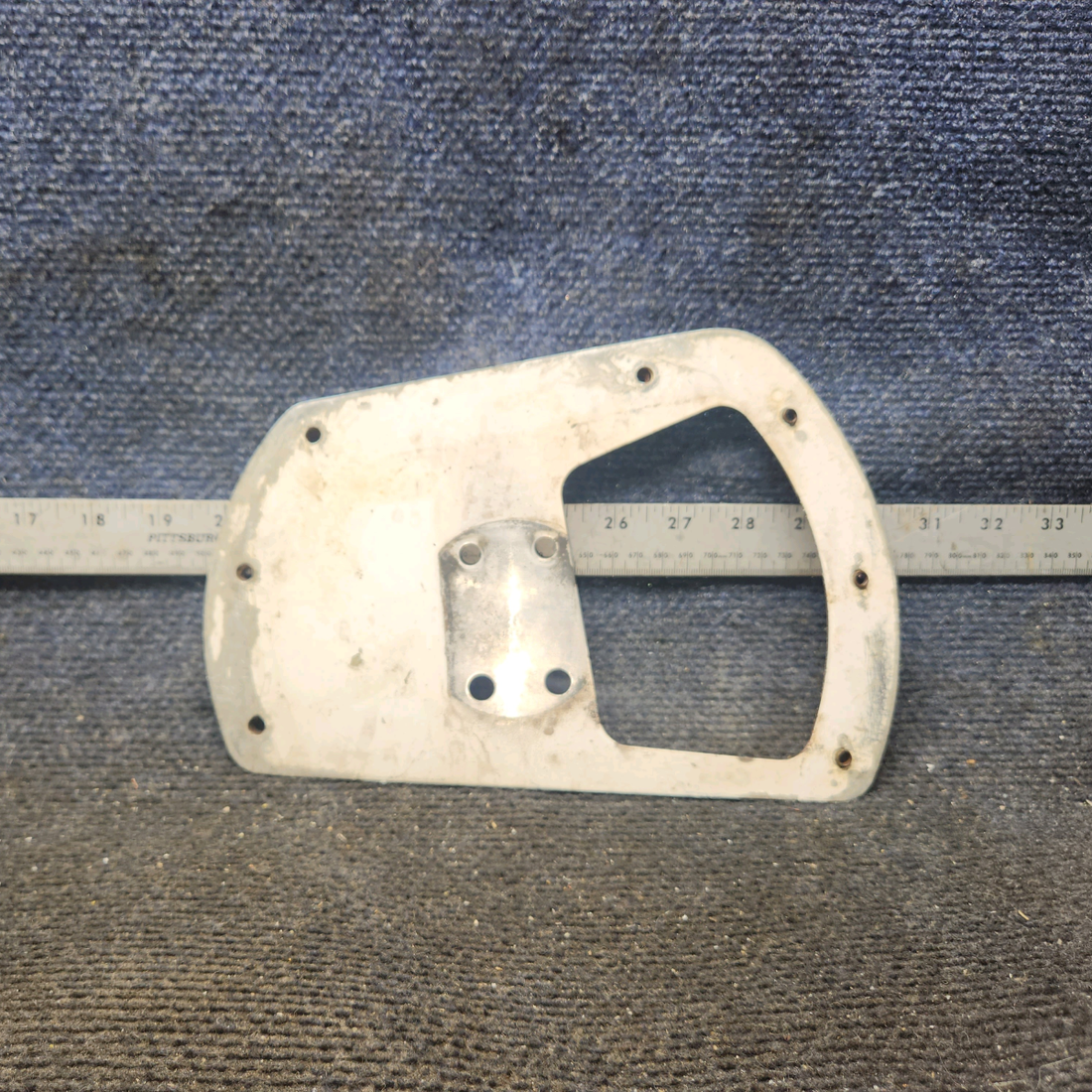 Used aircraft parts for sale, 0441187-1 cessna 150G Main Gear Plate Assembly – LH