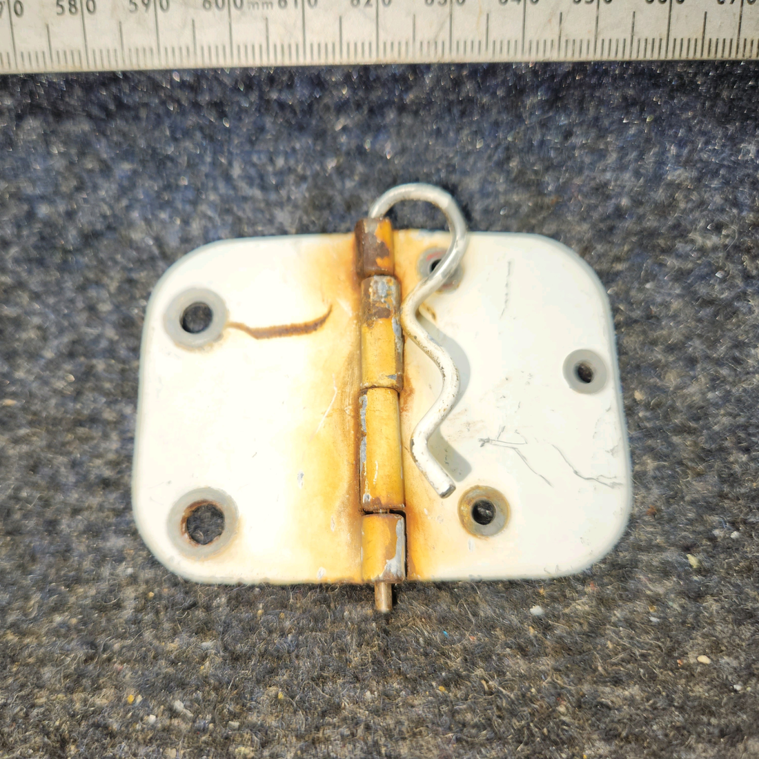 Used aircraft parts for sale, 0511280-3 Cessna 172E Cabin Door Lower Hinge Assembly LH