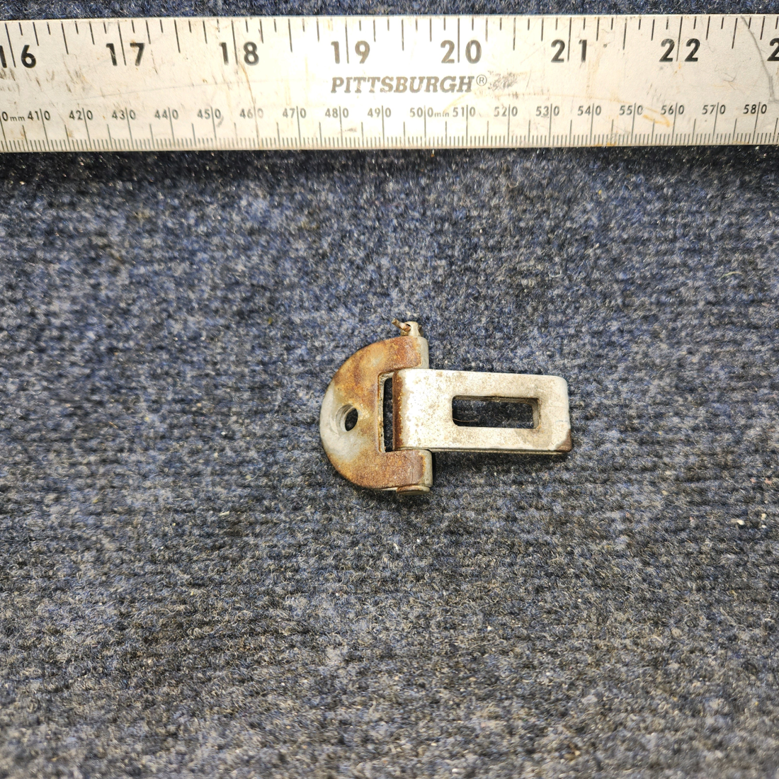 Used aircraft parts for sale, 0711083-1 CESSNA 172K SEAT BELT LATCH ASSY