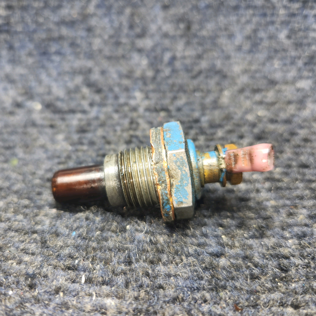 Used aircraft parts for sale, 3080-38 Rochester Lycoming O-320 Piper PA28-140 Oil temp sensor