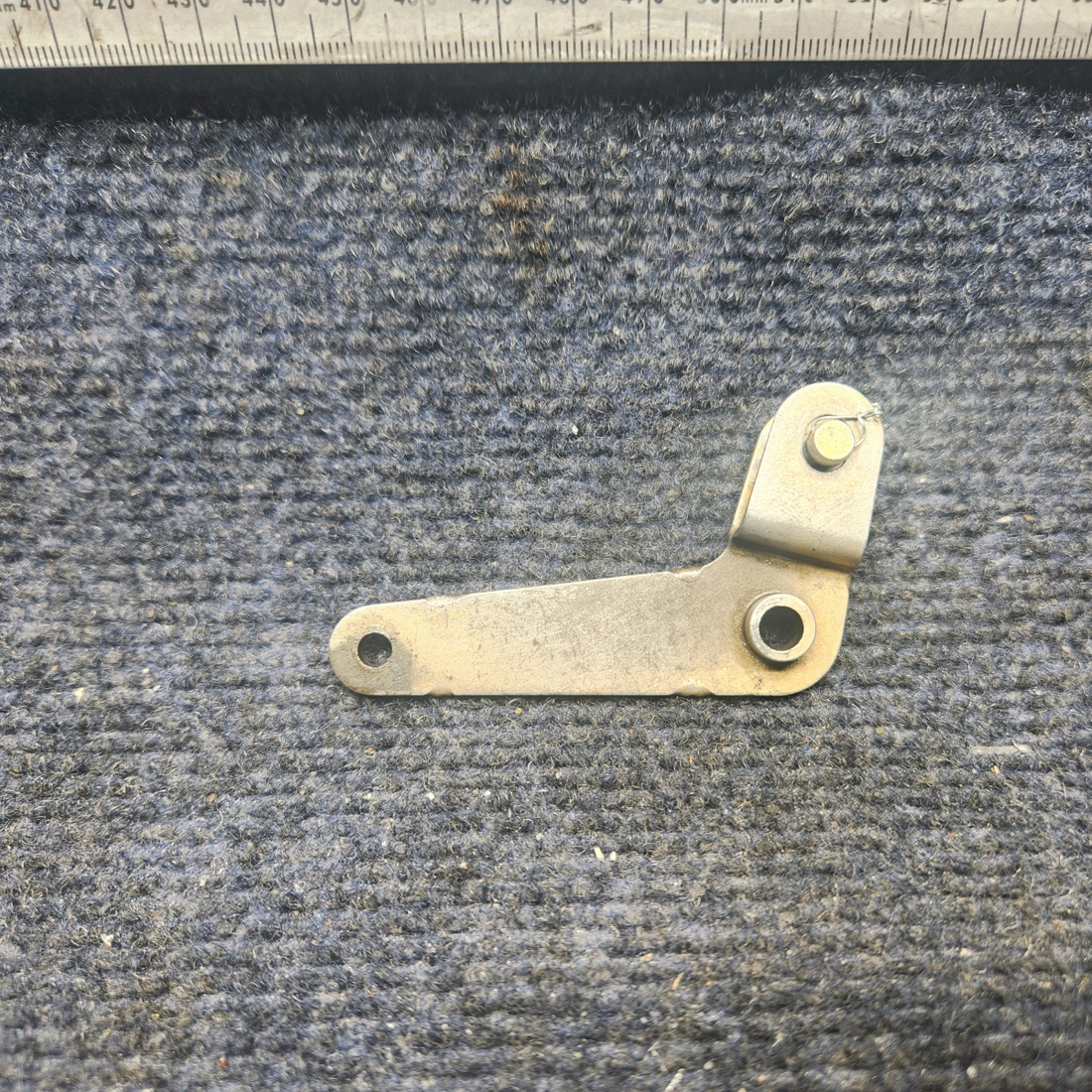 Used aircraft parts for sale, 58-420061-1 Beechcraft F33A CABIN DOOR BELLCRANK ASSY
