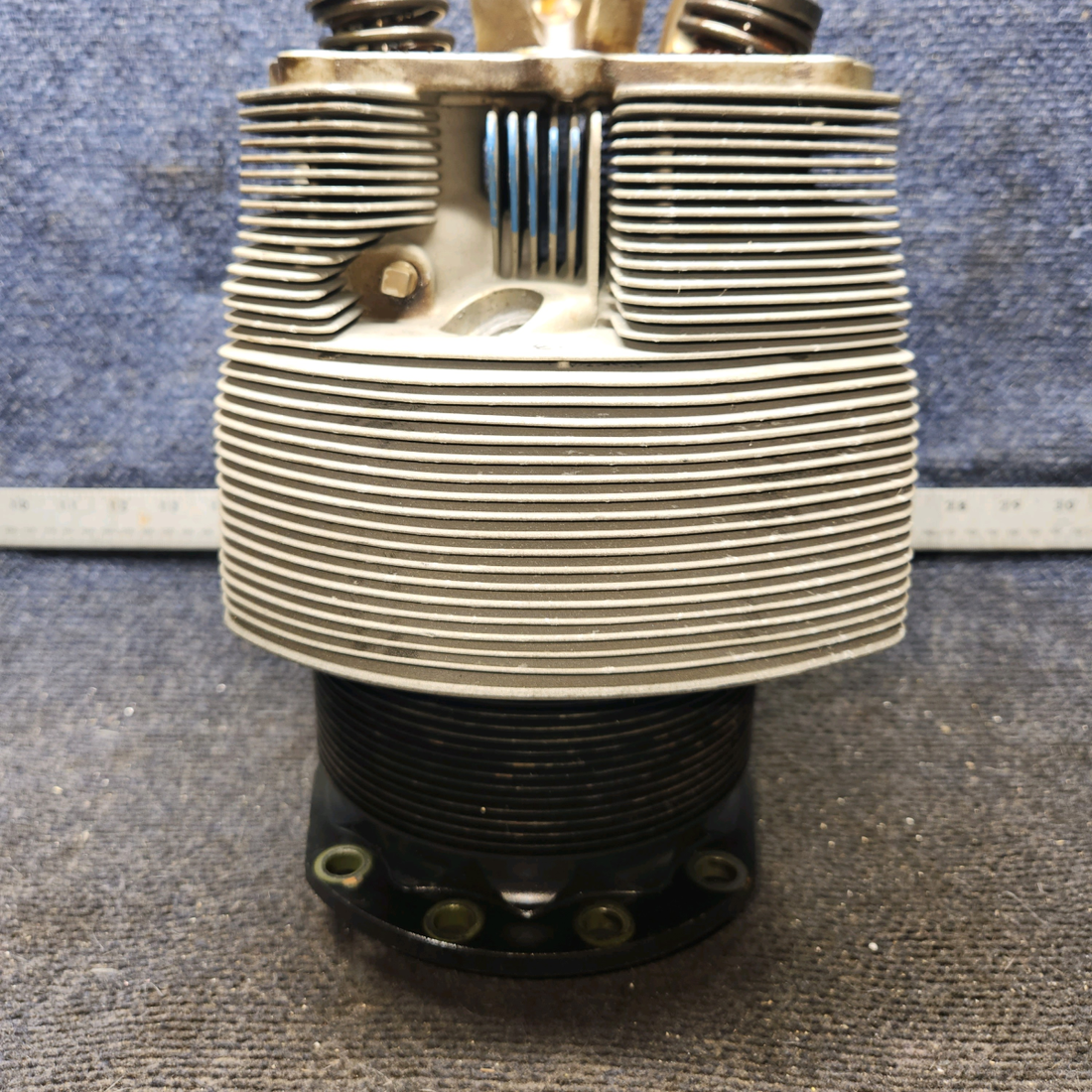Used aircraft parts for sale, SA47000S-A1 Superior O-470 Cessna 182G Engine Cylinder