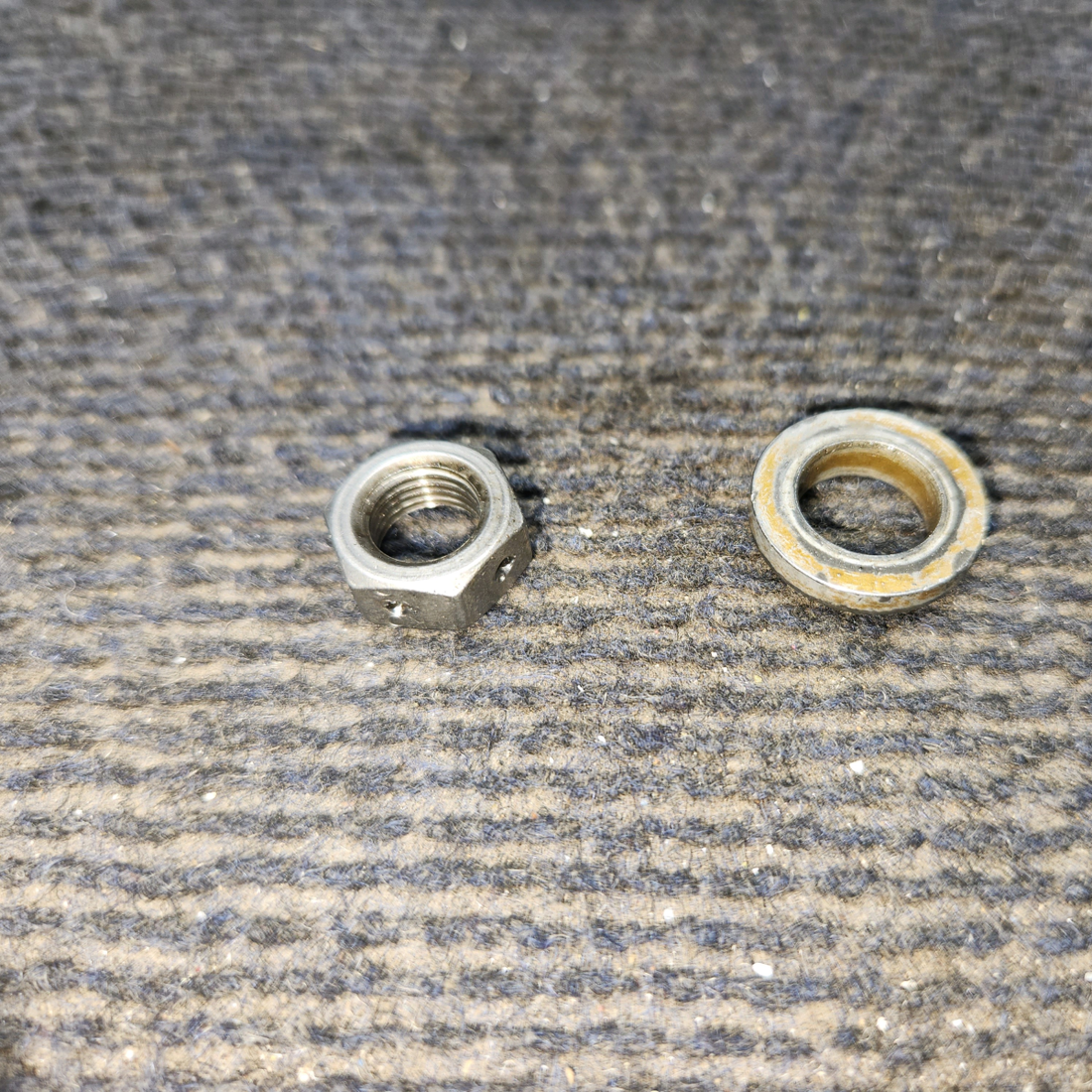 Used aircraft parts for sale, 0756005-2, MC0756008-1 McFarlane cessna 150G Fuel Strainer Assy