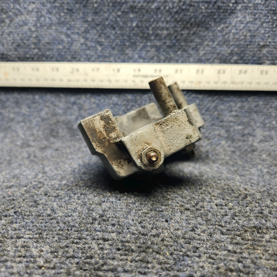 Used aircraft parts for sale, 36-8001-11 Cleveland Beechcraft F33A BRAKE CALIPER ASSEMBLY-"SEE PHOTOS FOR DETAIL PLEASE"