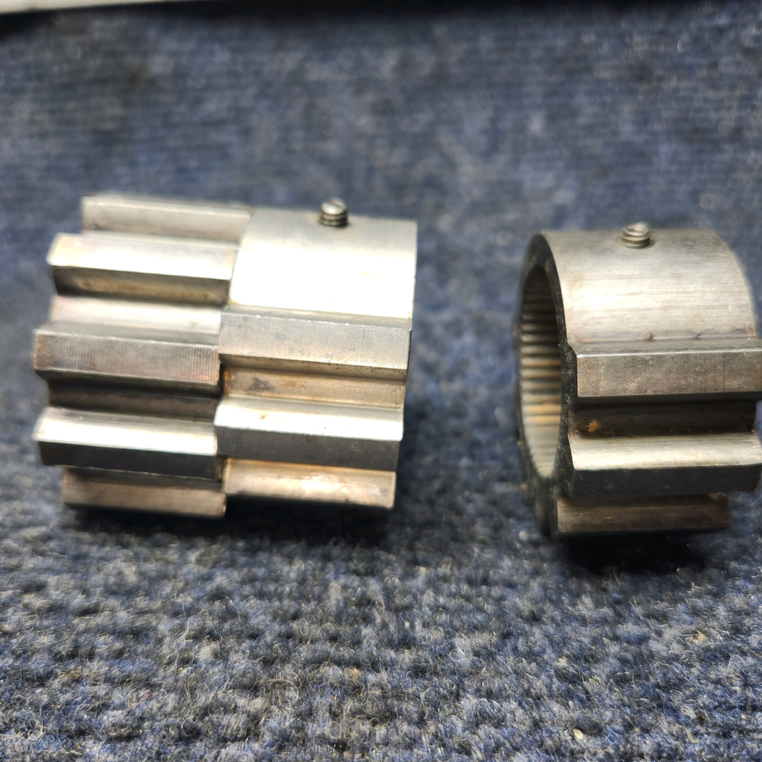 Used aircraft parts for sale, 9882002-2 Cessna 172RG Selector Gear - Price per Each