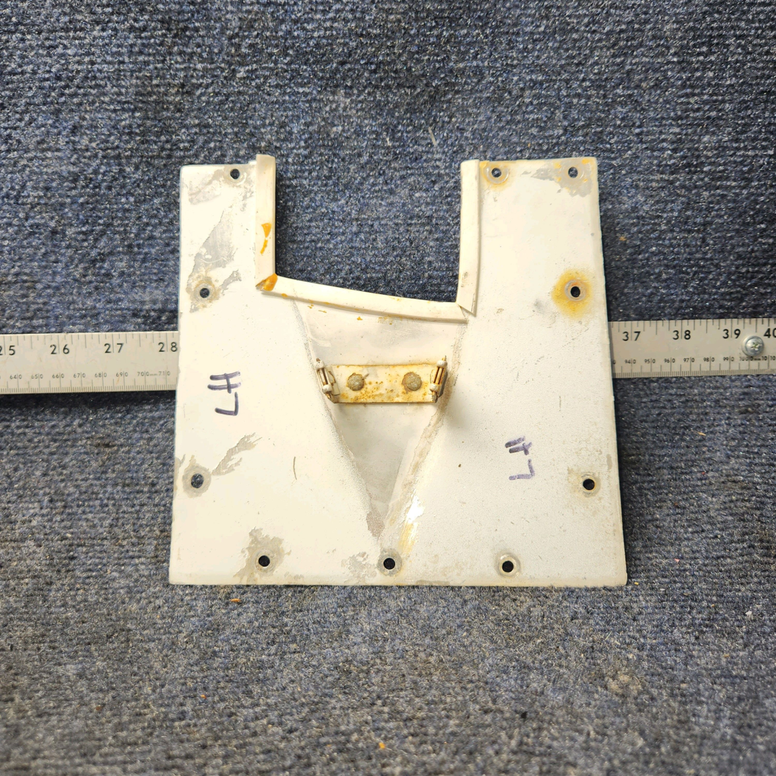 Used aircraft parts for sale, 63339-000 PIPER PA28-140 Plate Assy MLG LH