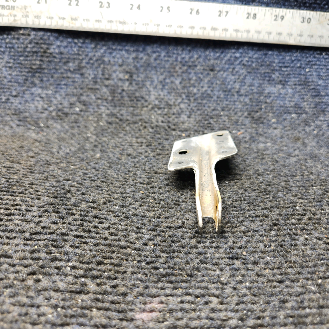 Used aircraft parts for sale, 66914-003 Piper PA-28 Cabin Door Bottom Hinge