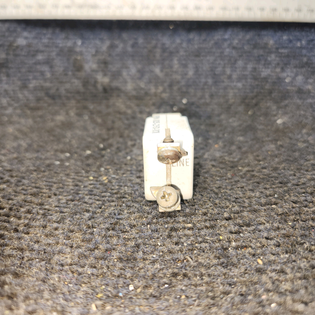 Used aircraft parts for sale, 105-250-101 Wood cessna 150G Push-Pull Circuit Braker - 50 Amps