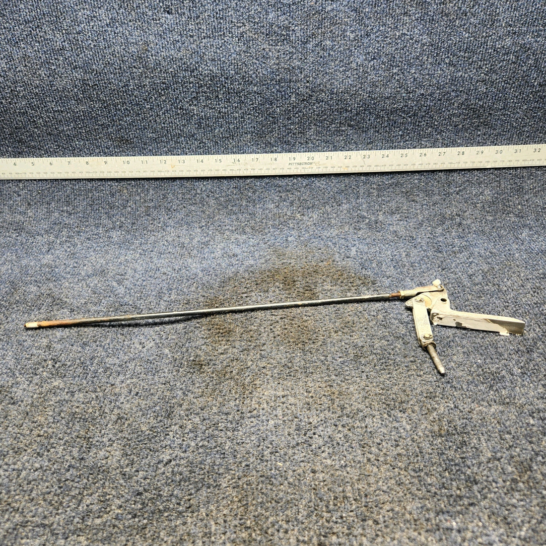Used aircraft parts for sale, 68976-000 Piper PA32RT-300 AFT LATCH ASSY CARGO DOOR