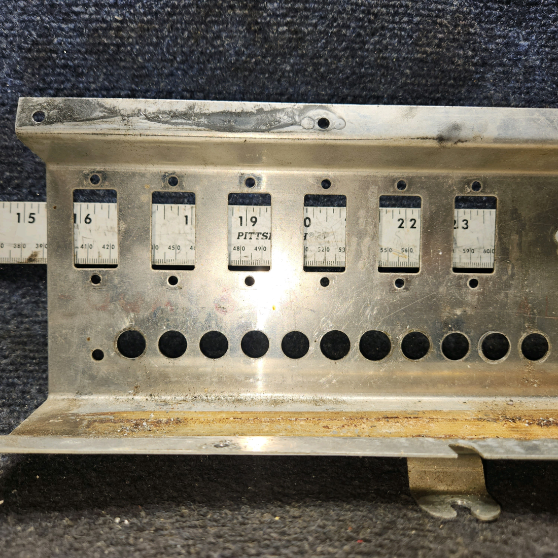 Used aircraft parts for sale, 0713622-4 Cessna 182G Switch Panel