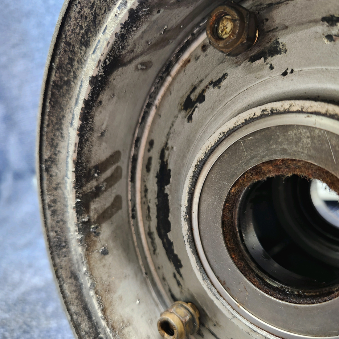 Used aircraft parts for sale, 40-86 MOONEY M20J CLEVELAND 6.00-6 WHEEL