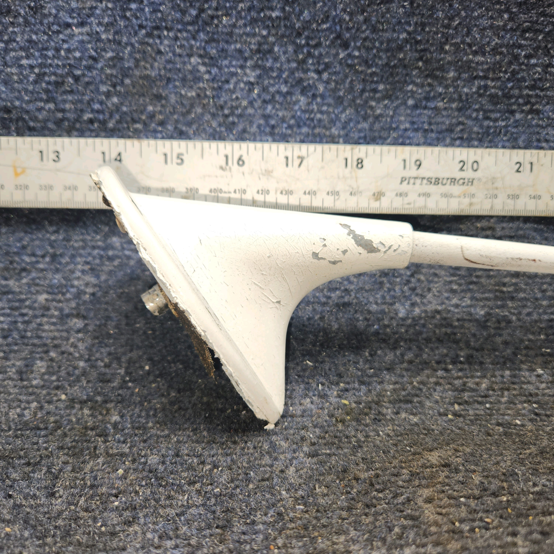 Used aircraft parts for sale, CI-121 Comant Industries Inc Cessna 172 VHF Communication Antenna