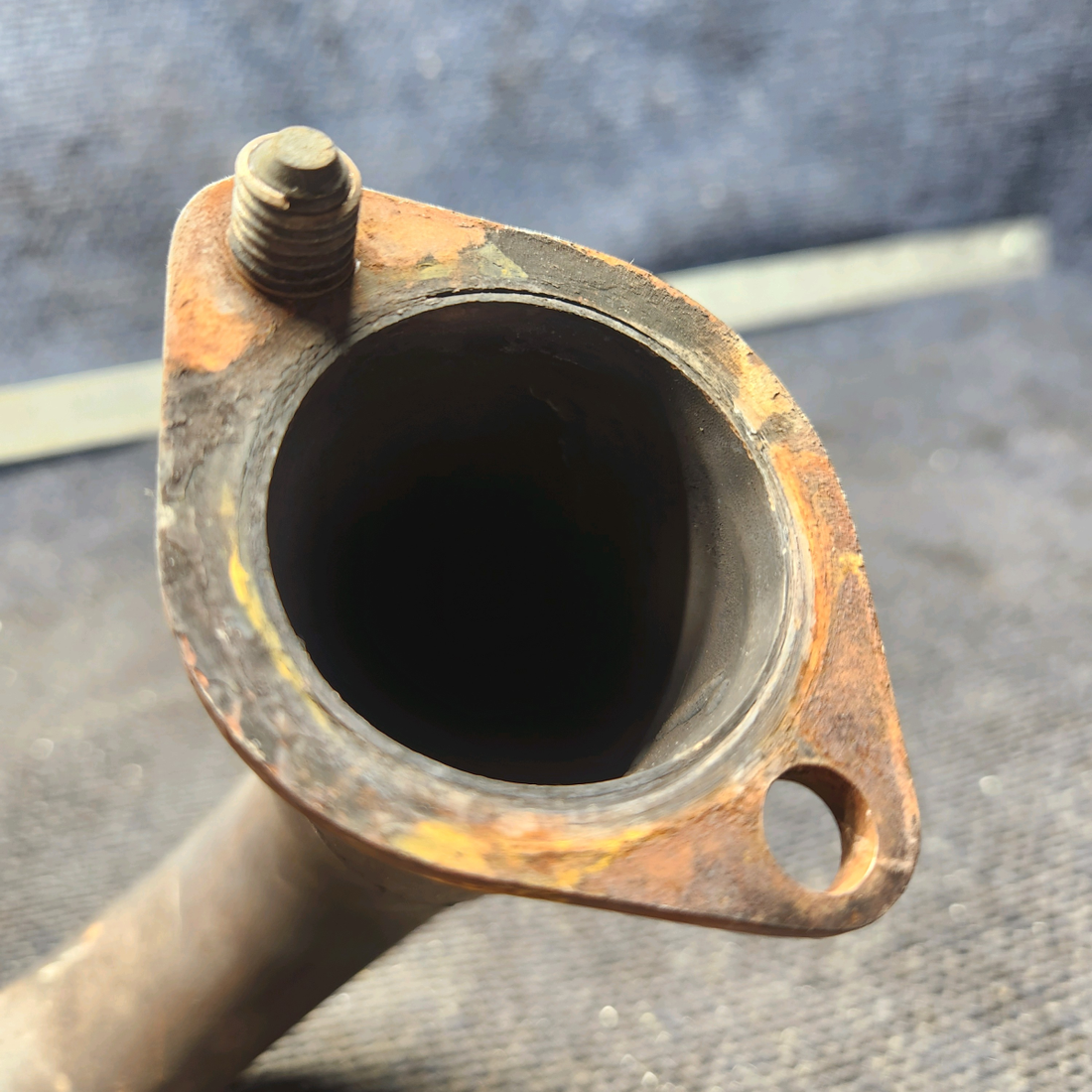 Used aircraft parts for sale, 99044-03 Piper PA-28-140 Exhaust Stack – Left Rear
