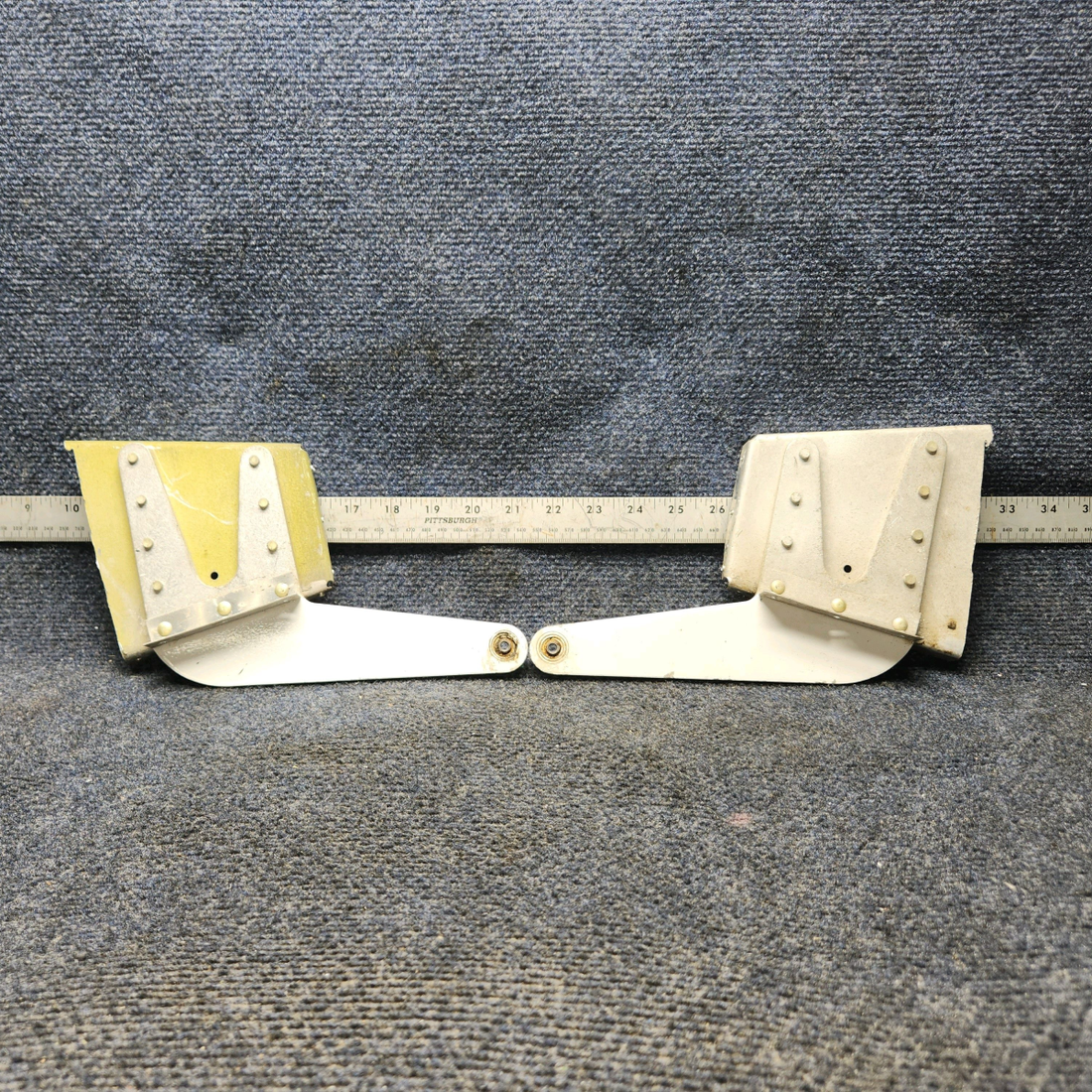 Used aircraft parts for sale, 65898-004 Piper PA28-140 SUPORT ASSY FLAP OUTBOARD AND CENTER PRICE PER EACH