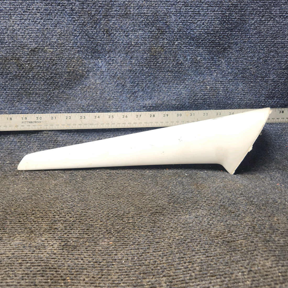Used aircraft parts for sale, CI-138 Comant Beechcraft 35-33 VHF Blade Antenna