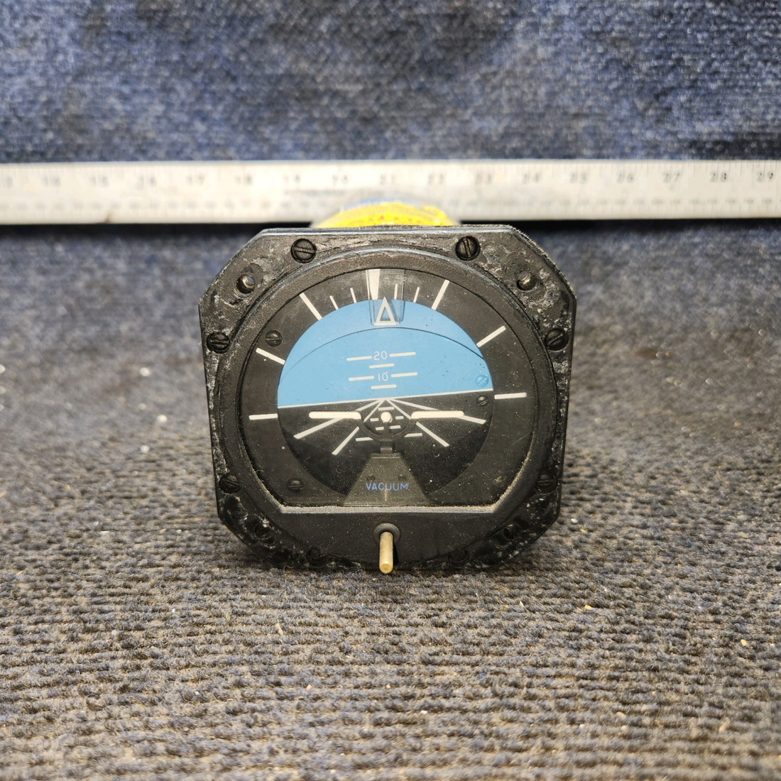 Used aircraft parts for sale, 37570-1002 EDO- AIRE 5000L-8 cessna 150G Attitude Gyro G-519B-1