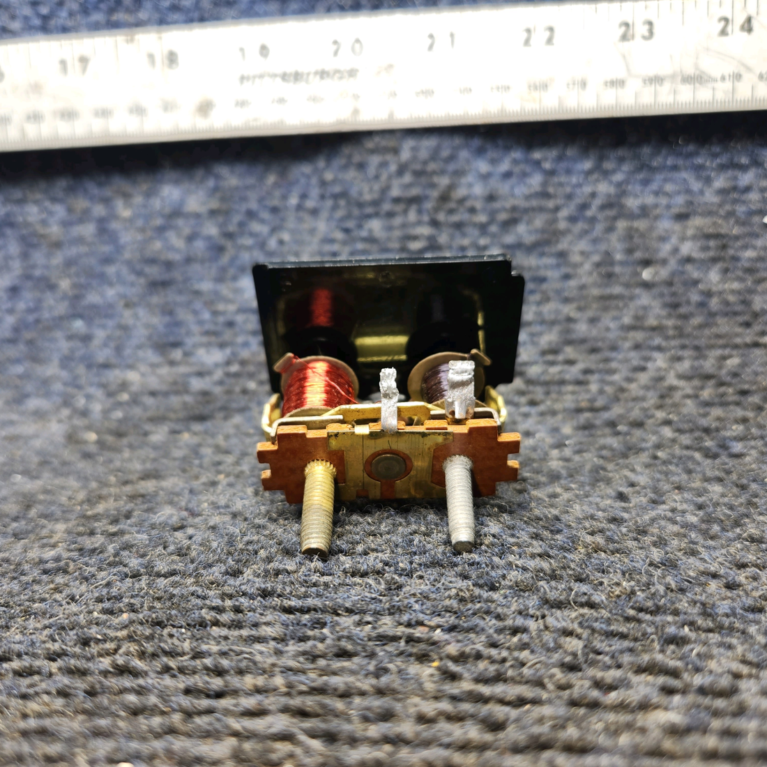 Used aircraft parts for sale, 5643645 Stewart-Warner Piper Fuel Gauge Indicator (12v)