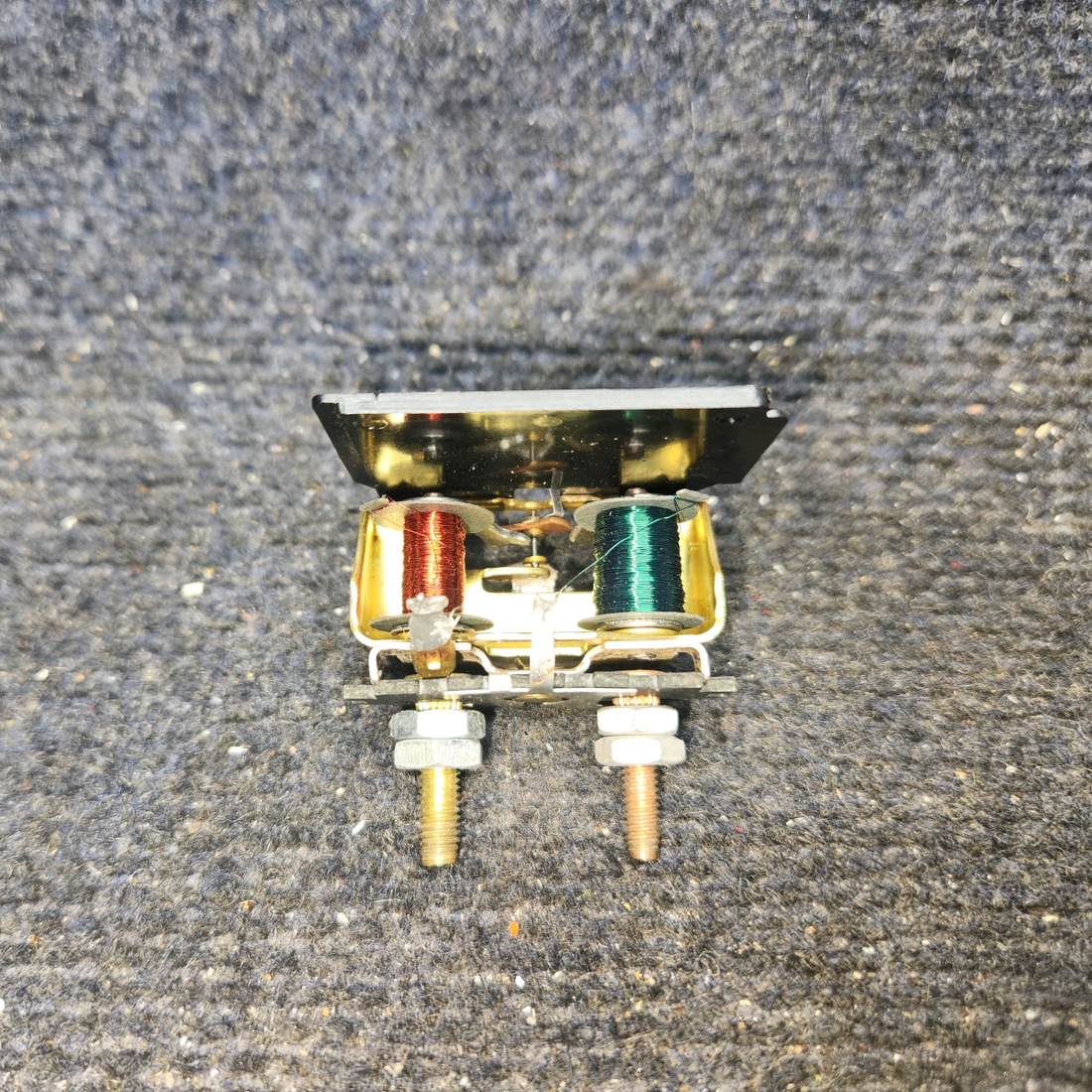 Used aircraft parts for sale, 1514244 Beechcraft Cylinder Head Temp Gauge Indicator (12v)