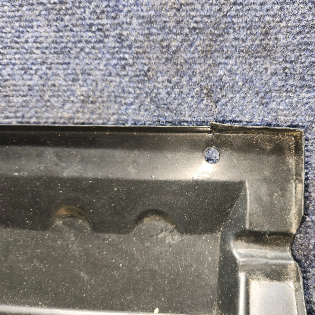 Used aircraft parts for sale, 35201-000 piper PA-28-181 Battery Box Cover Assembly