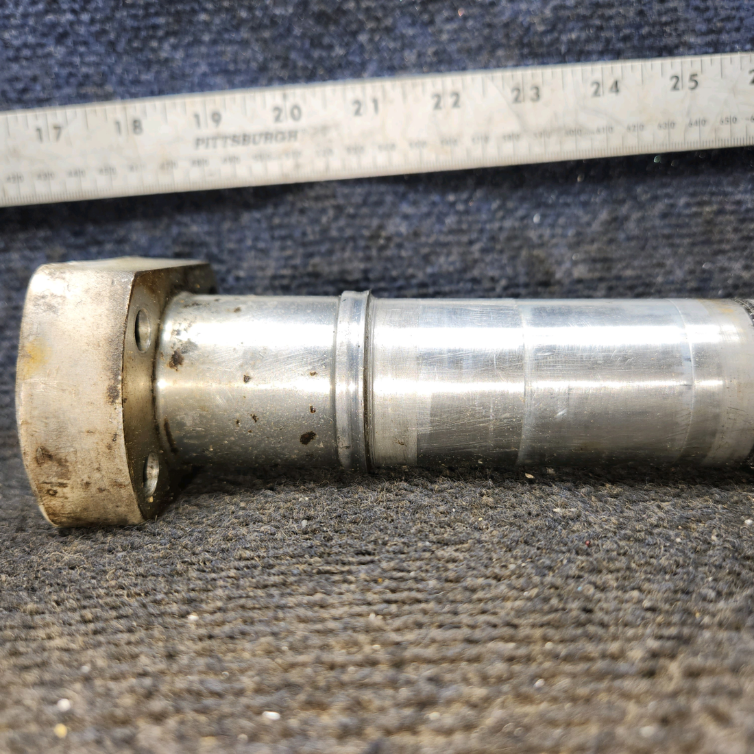 Used aircraft parts for sale, 0541124 cessna 150G Main Landing Gear Axle