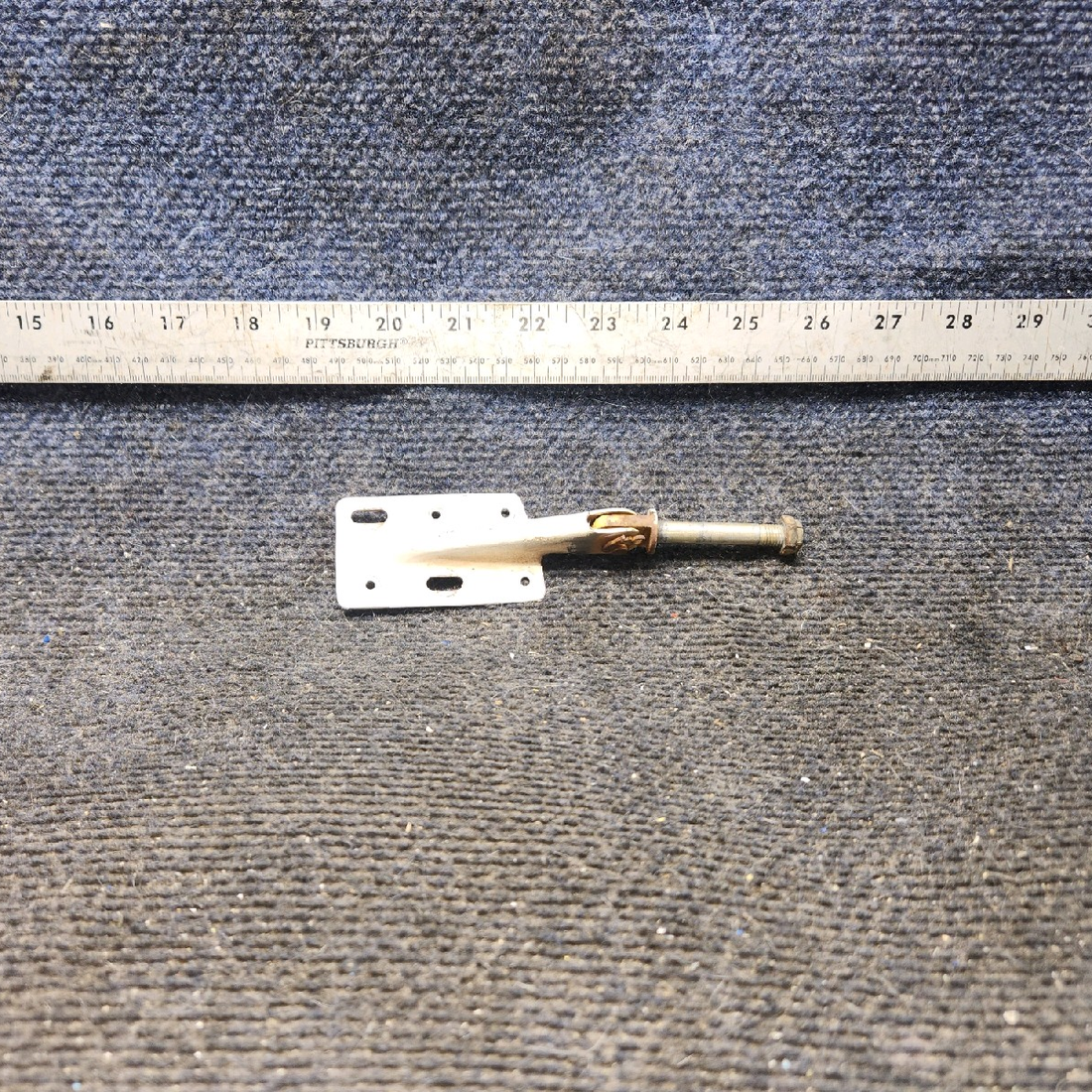 Used aircraft parts for sale, 79475-007 piper PA-28-181 Upper Cabin Door Hinge Assembly