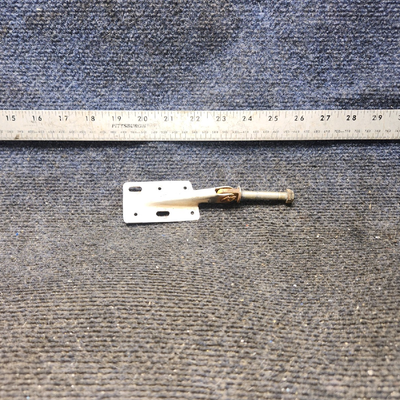 Used aircraft parts for sale, 79475-007 piper PA-28-181 Upper Cabin Door Hinge Assembly