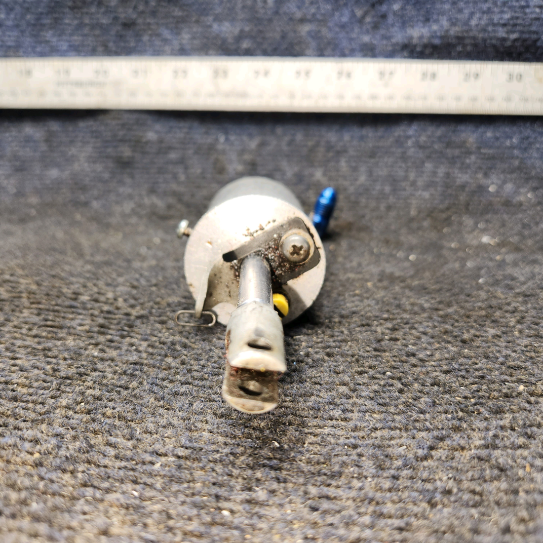 Used aircraft parts for sale, 0541138-20 cessna 150G Brake Cylinder Assembly