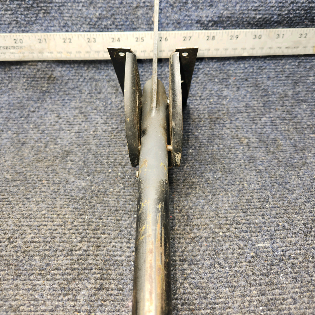 Used aircraft parts for sale, 62706-000 PIPER PA28-140 Flap Control Level Assy