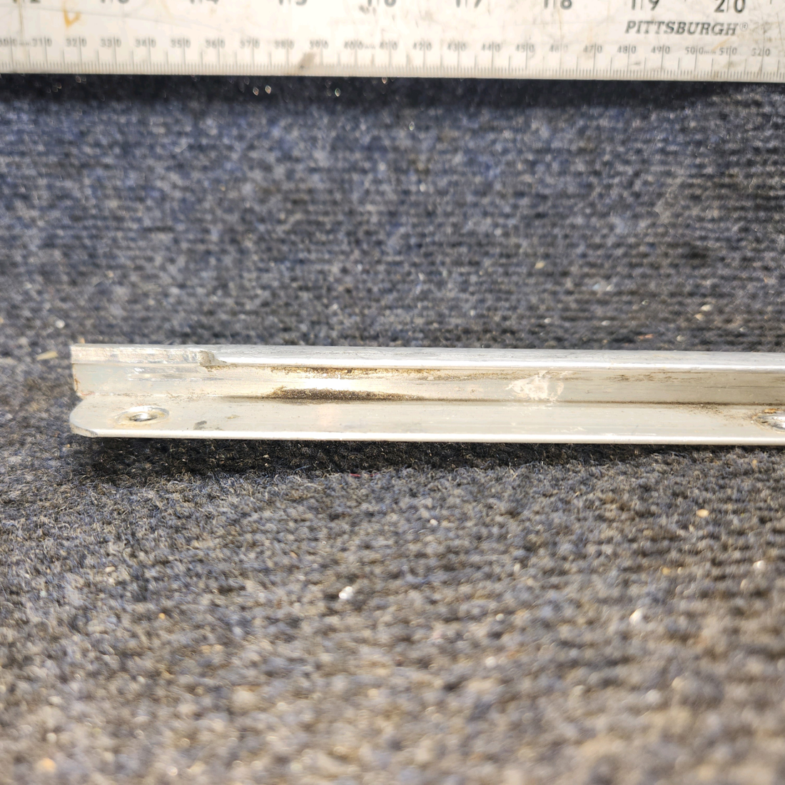 Used aircraft parts for sale, 0410219-2 cessna 150G Inboard Seat Rail Assembly