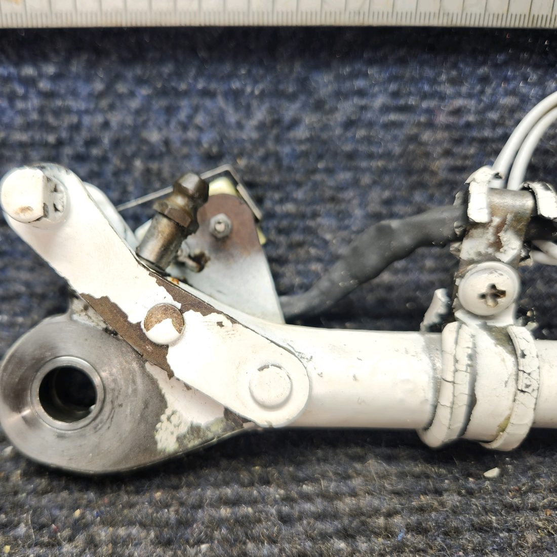 Used aircraft parts for sale, 67797-005 Piper PA32RT-300 Link Assembly Main Gear Truss with Switch - LH (14-28V)