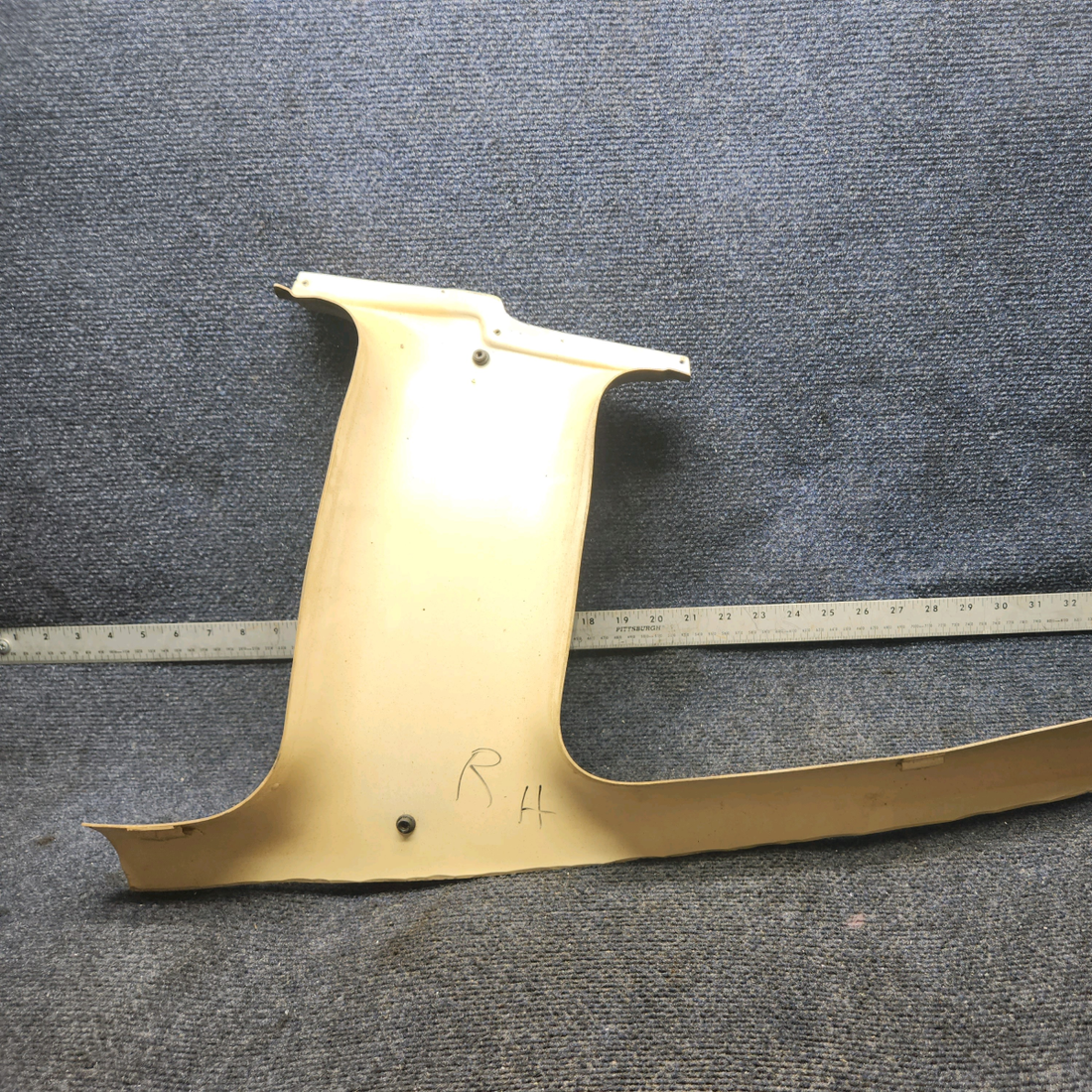 Used aircraft parts for sale, 79171-009 Piper PA28-201T Window frame rear right